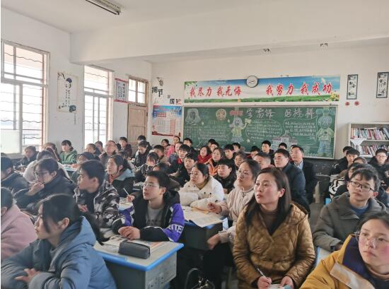 立足課堂推課改 聚焦質(zhì)量謀發(fā)展——濱?？h界牌中學(xué)開展校際交流活動側(cè)記