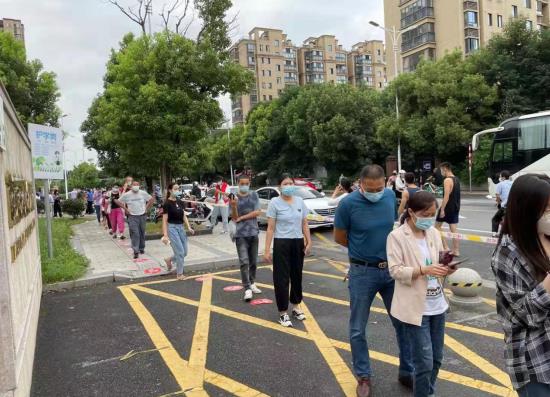 秣陵街道長(zhǎng)山社區(qū)：團(tuán)結(jié)一心，奮戰(zhàn)疫情