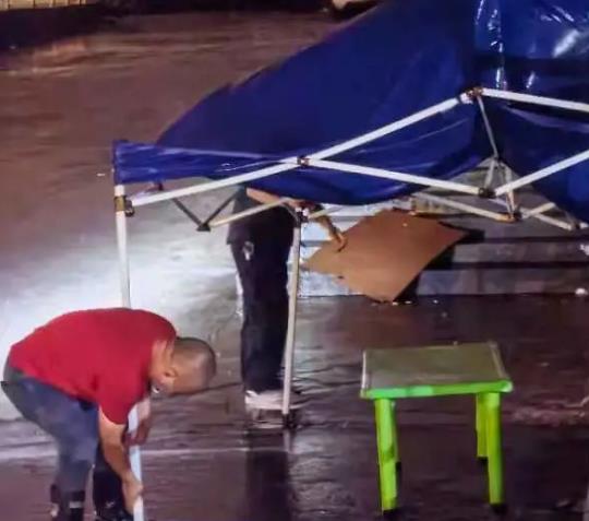 【英雄就在身邊】沒事沒事，我還能再走兩步！