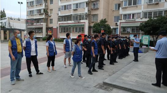 反詐宣傳進(jìn)小區(qū) 為群眾“精準(zhǔn)提醒”