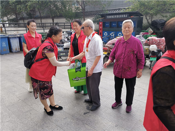 李彥清：“活著的王杰，當(dāng)代的保爾”