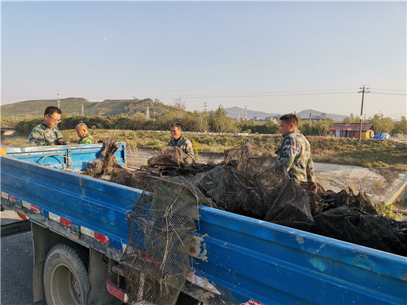東陽社區(qū)舉辦消防安全應(yīng)急救援演練活動