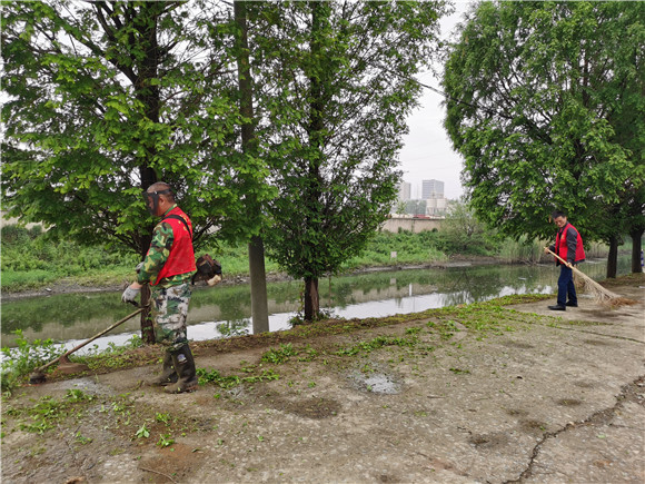 東陽社區(qū)舉辦消防安全應(yīng)急救援演練活動