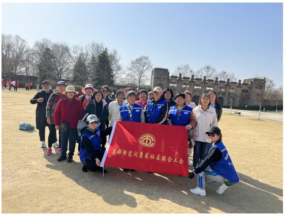 潤(rùn)康苑社區(qū)聯(lián)合工會(huì)開展全民閱讀活動(dòng)